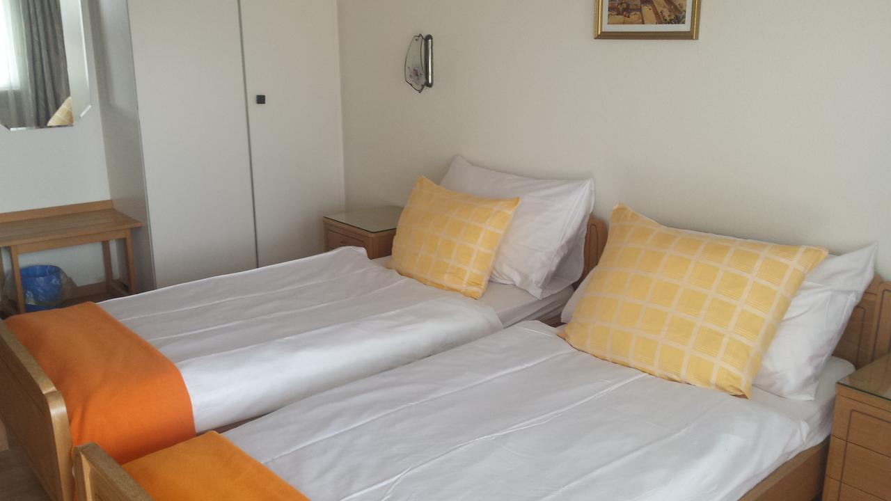 Hotel Restaurant Klosterli Pieterlen Zewnętrze zdjęcie