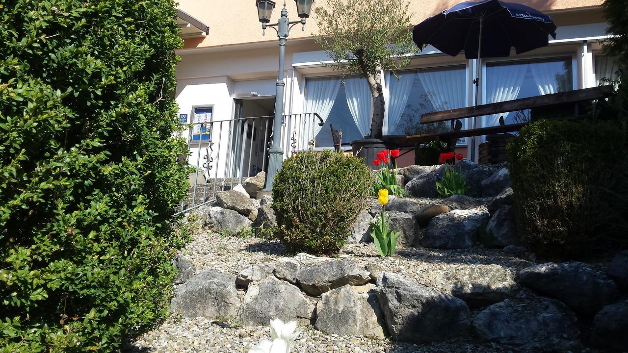 Hotel Restaurant Klosterli Pieterlen Zewnętrze zdjęcie